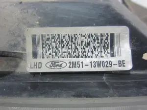Foto de FARO DERECHO FORD FOCUS BERLINA (CAK) 1.8 TDCi Turbodiesel CAT (116 CV / 85 KW) referencia 2M5113W029BE foto 5