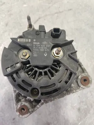 Foto de ALTERNADOR RENAULT CLIO III 1.5 dCi Diesel CAT (86 CV / 63 KW) referencia 8200390675