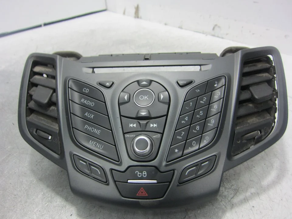 Foto de MANDO MULTIFUNCION FORD FIESTA (CNN) 1.5 TDCi CAT (75 CV / 55 KW) referencia C1BT18K811PA