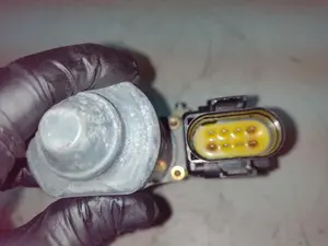 Foto de MOTOR ELEVALUNAS DELANTERO DERECHO AUDI A4 BERLINA (B5) referencia 0536001401 foto 4