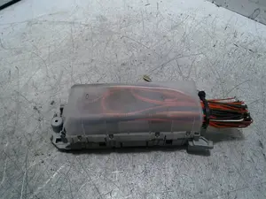 Foto de CAJA RELES / FUSIBLES OPEL MERIVA 1.7 16V DTI CAT (Y 17 DT / LR6) (75 CV / 55 KW) referencia 93332763 foto 2