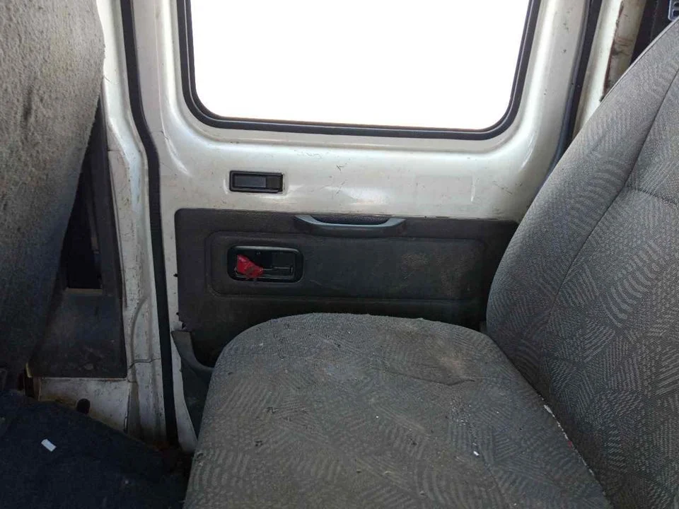 Foto de GUARNECIDO PUERTA TRASERA DERECHA FORD TRANSIT CAJA ABIERTA (FY) 2.4 TDE CAT (125 CV / 92 KW)