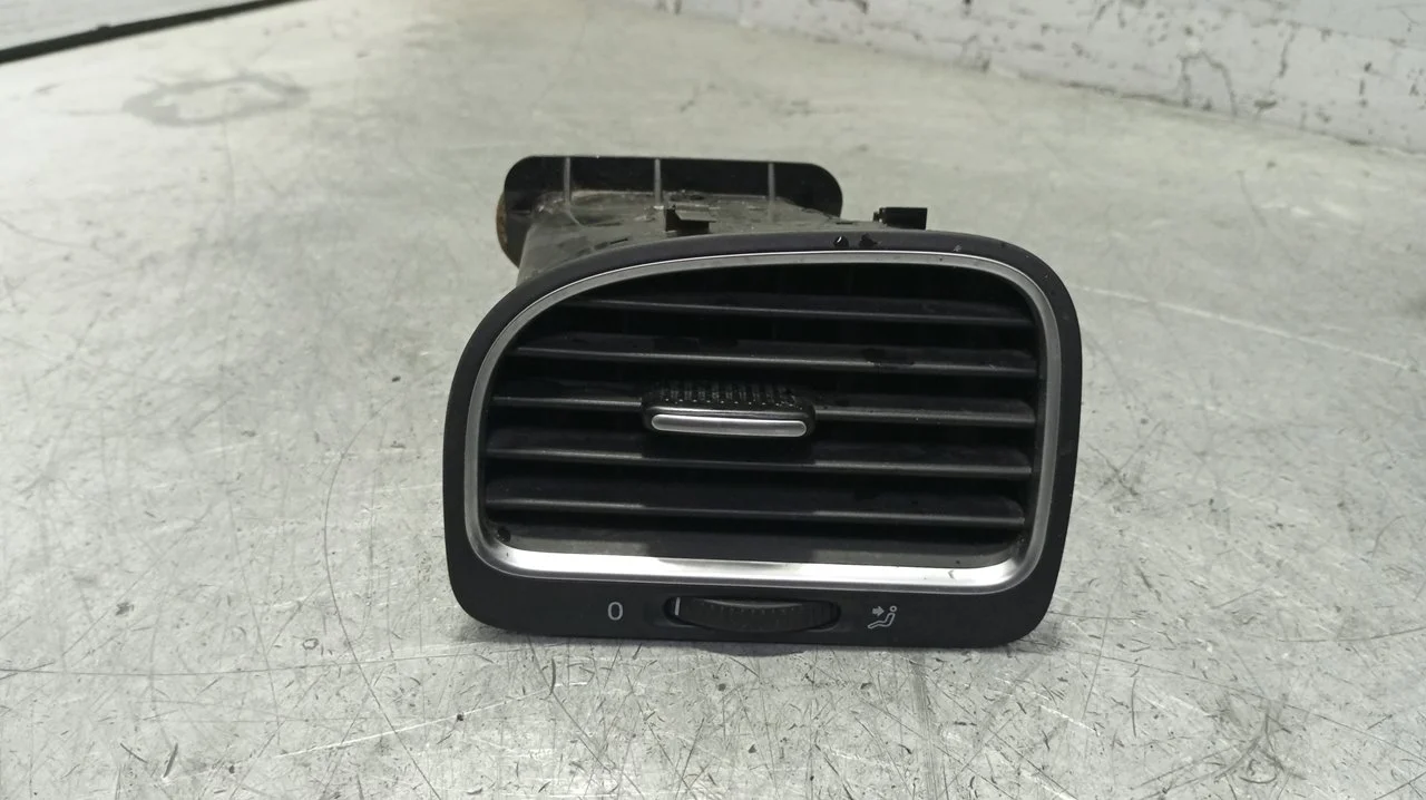 Foto de NO IDENTIFICADO VOLKSWAGEN GOLF VI (5K1)(10.2008) 2.0 TDI DPF (170 CV / 125 KW) referencia 5K0819703