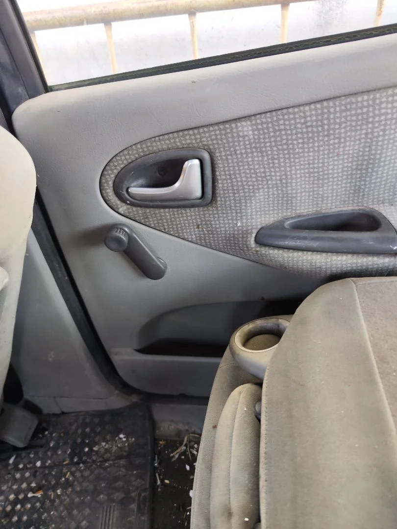 Foto de ELEVALUNAS TRASERO DERECHO RENAULT SCENIC I (JA...) 1.9 dCi Diesel CAT (102 CV / 75 KW) referencia 7700838595