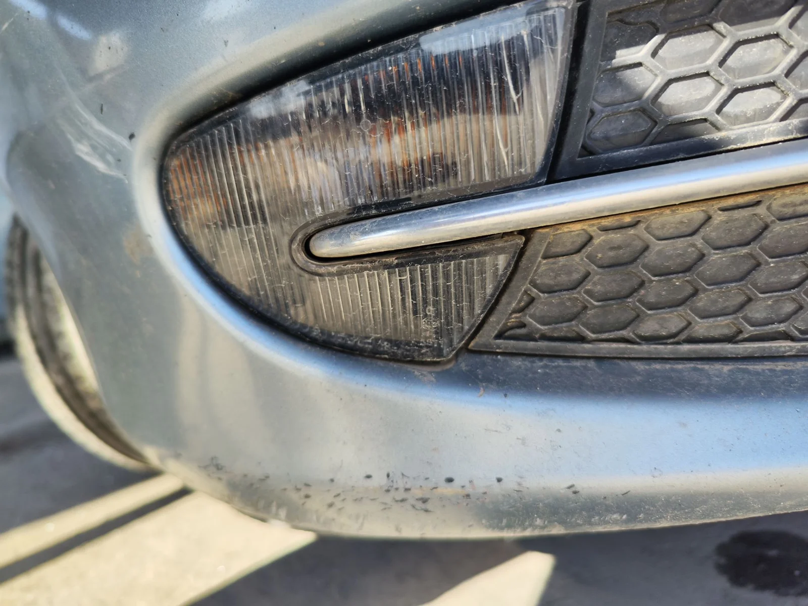 Foto de FARO ANTINIEBLA DERECHO ALFA ROMEO 147 (190) 1.9 JTD CAT (110 CV / 81 KW)
