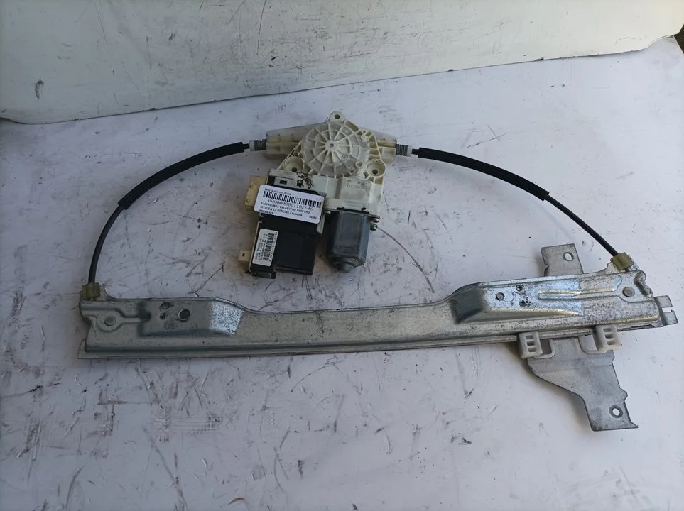 Foto de ELEVALUNAS DELANTERO DERECHO CITROEN C4 BERLINA 2.0 16V CAT (RFN / EW10J4) (136 CV / 100 KW) referencia 996388101