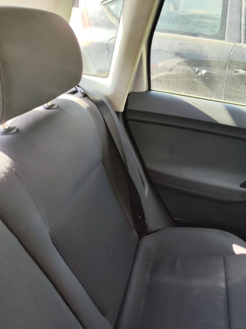 Foto de CINTURON SEGURIDAD TRASERO IZQUIERDO VOLKSWAGEN POLO IV (9N1) 1.4 16V (75 CV / 55 KW)