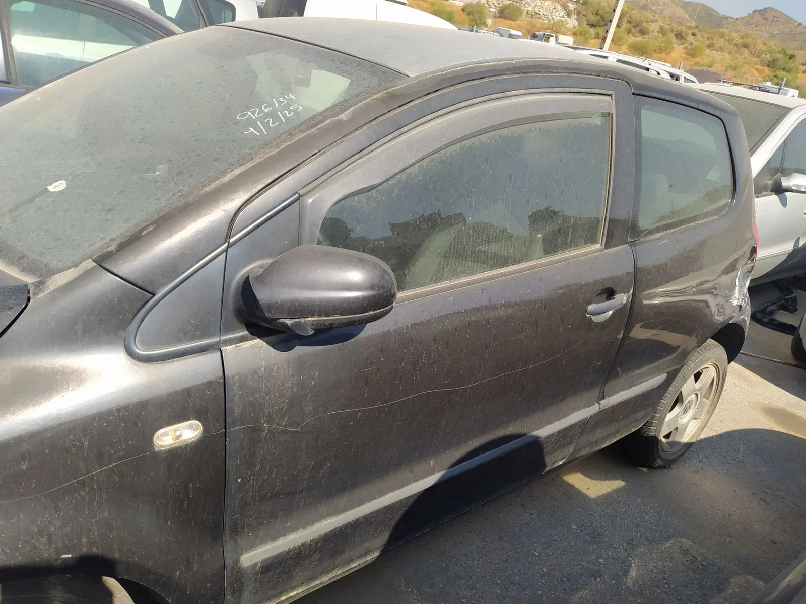 Foto de MANETA EXTERIOR DELANTERA IZQUIERDA VOLKSWAGEN FOX (5Z1)(04.2005) 1.4 (75 CV / 55 KW) referencia 3B0837207F FKZ