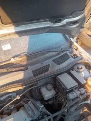 Foto de MOTOR LIMPIA DELANTERO OPEL ASTRA G BERLINA 1.6 CAT (Z 16 SE / L55) (84 CV / 62 KW)