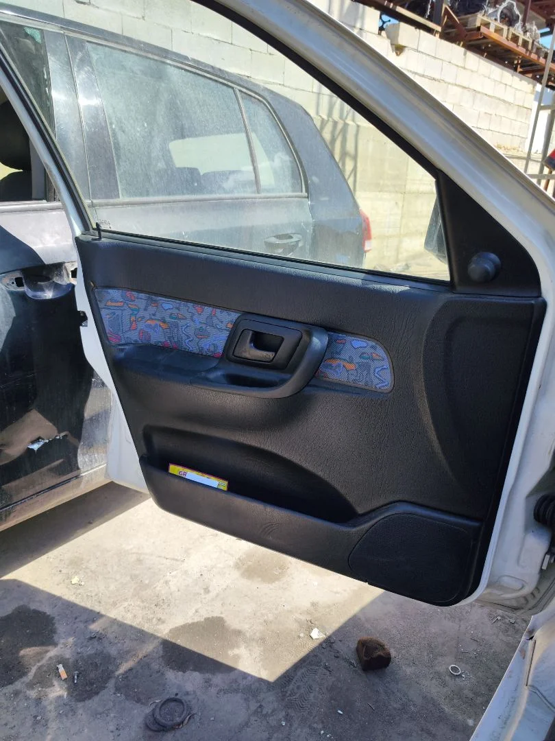 Foto de GUARNECIDO PUERTA DELANTERA IZQUIERDA SEAT IBIZA (6K1) 1.4 (60 CV / 44 KW)