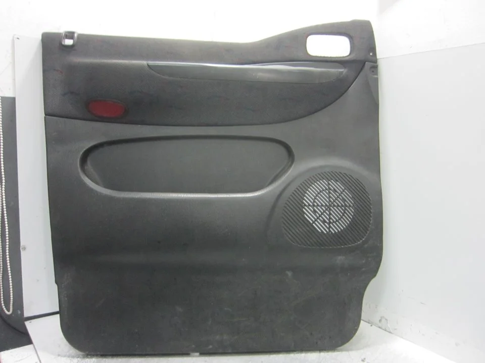 Foto de GUARNECIDO PUERTA DELANTERA IZQUIERDA HYUNDAI H-1 STAREX () 2.5 Turbodiesel (99 CV / 73 KW) referencia 823714A000