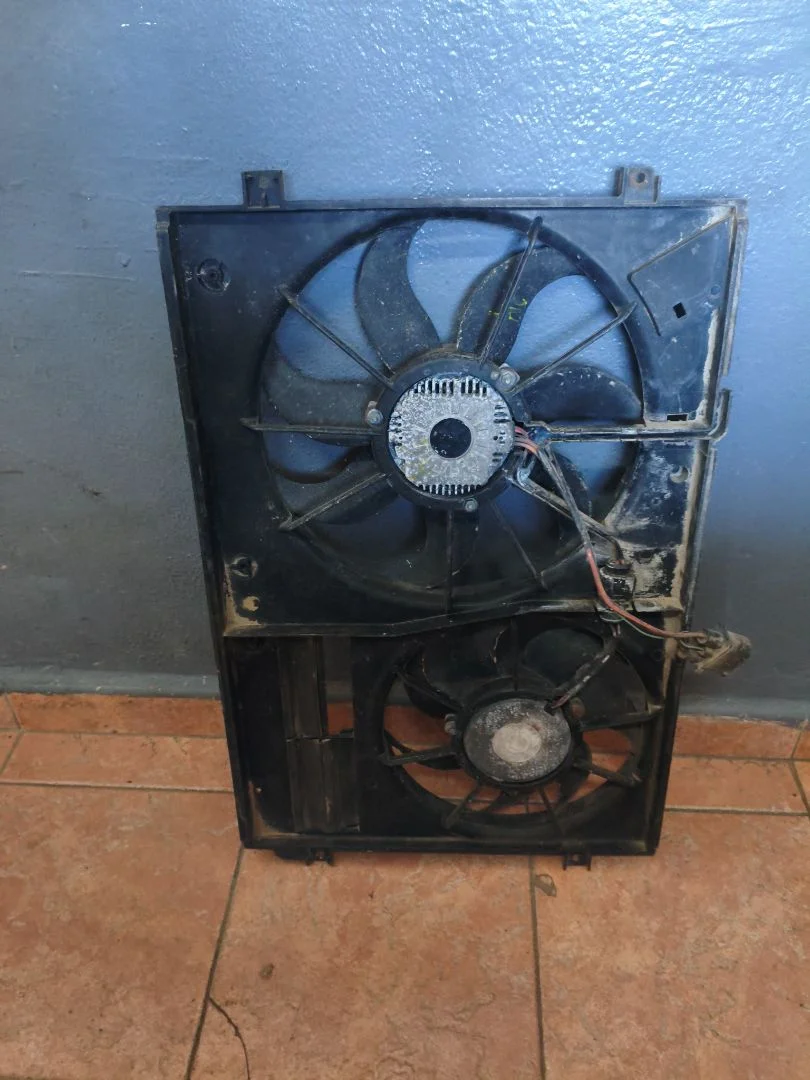 Foto de ELECTROVENTILADOR AUDI A3 SPORTBACK (8PA) 2.0 TDI (140 CV / 103 KW) referencia 1K012105G