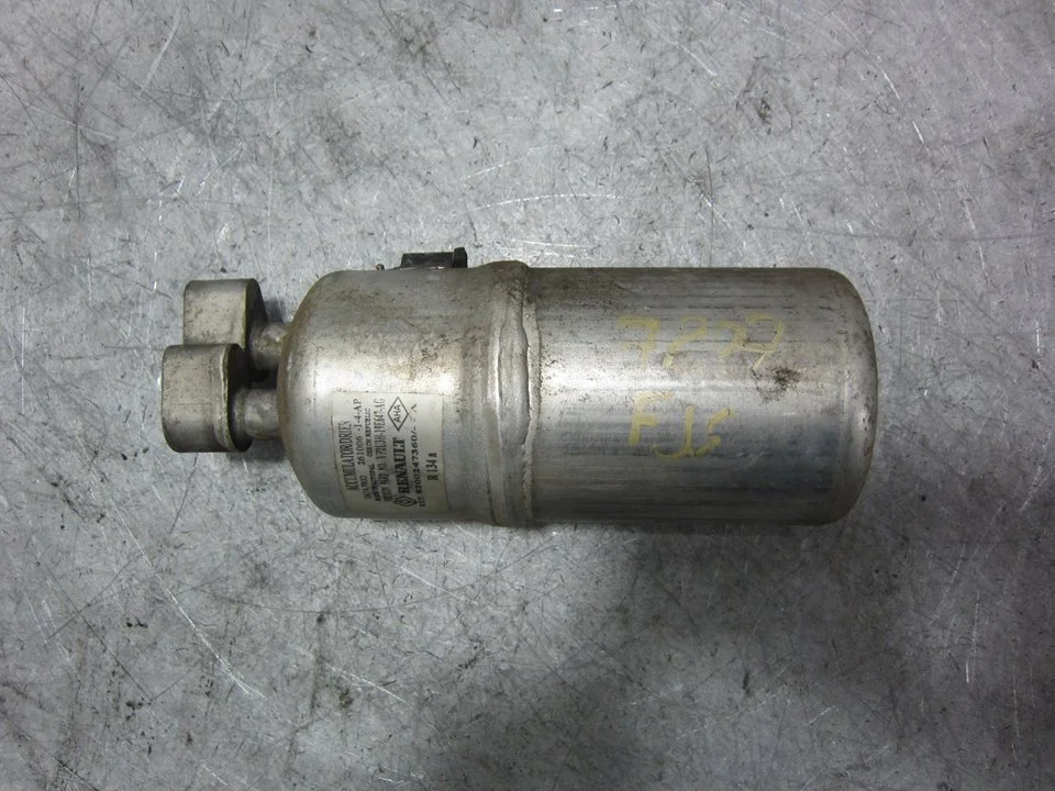Foto de FILTRO SECANTE AIRE ACONDICIONADO RENAULT MEGANE II COUPE/CABRIO 1.9 dCi Diesel FAP (131 CV / 96 KW) referencia 8200247360
