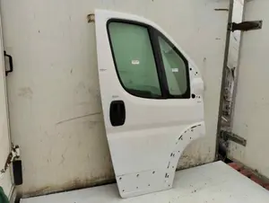 Foto de PUERTA DELANTERA DERECHA PEUGEOT BOXER (333/335) FURGÓN TECHO ELEVADO BAT.4035MM 3.0 HDI FAP CAT (146 CV / 107 KW) foto 8