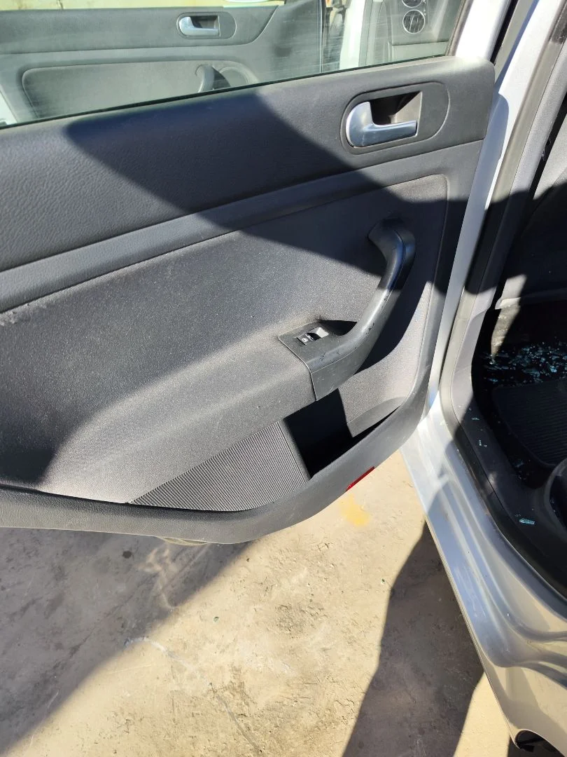 Foto de ELEVALUNAS TRASERO IZQUIERDO VOLKSWAGEN GOLF PLUS V (5M1) 1.9 TDI (105 CV / 77 KW)