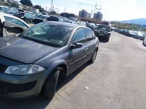 Foto de LLANTA RENAULT MEGANE II BERLINA 5P 1.4 16V (98 CV / 72 KW) referencia 8200026031 foto 3