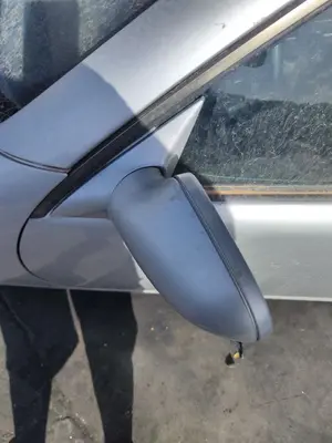 Foto de RETROVISOR IZQUIERDO MERCEDES-BENZ SLK (BM 170) ROADSTER 2.0 16V CAT (136 CV / 100 KW) foto 2