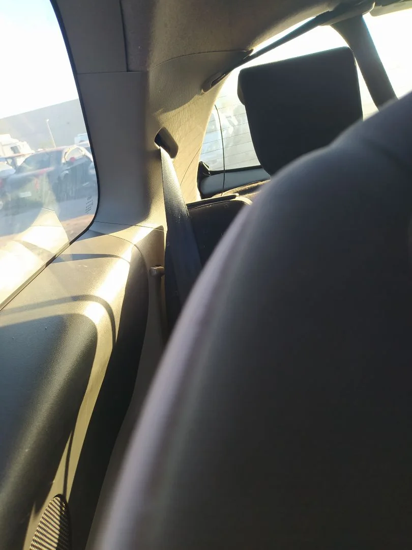 Foto de CINTURON SEGURIDAD TRASERO DERECHO TOYOTA YARIS (KSP9/SCP9/NLP9) 1.4 Turbodiesel CAT (90 CV / 66 KW)