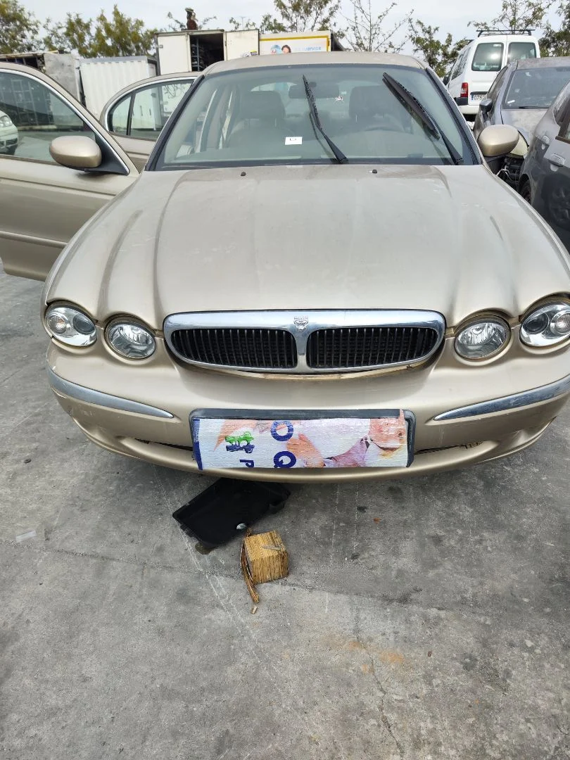 Foto de CAPO JAGUAR X-TYPE 2.1 V6 24V CAT (156 CV / 115 KW)