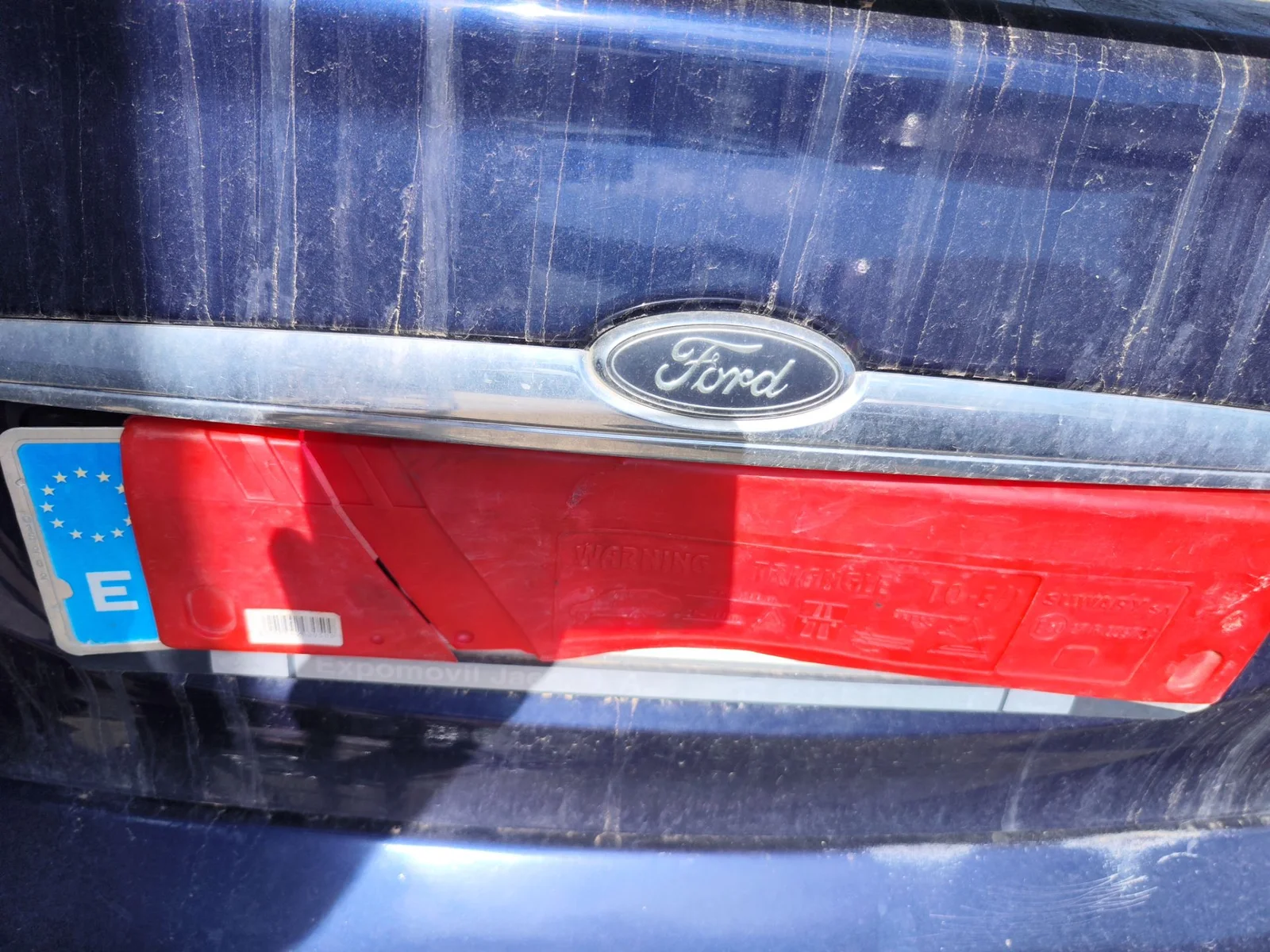 Foto de CERRADURA MALETERO / PORTON FORD MONDEO BERLINA (GD) 1.8 Turbodiesel CAT (90 CV / 66 KW)