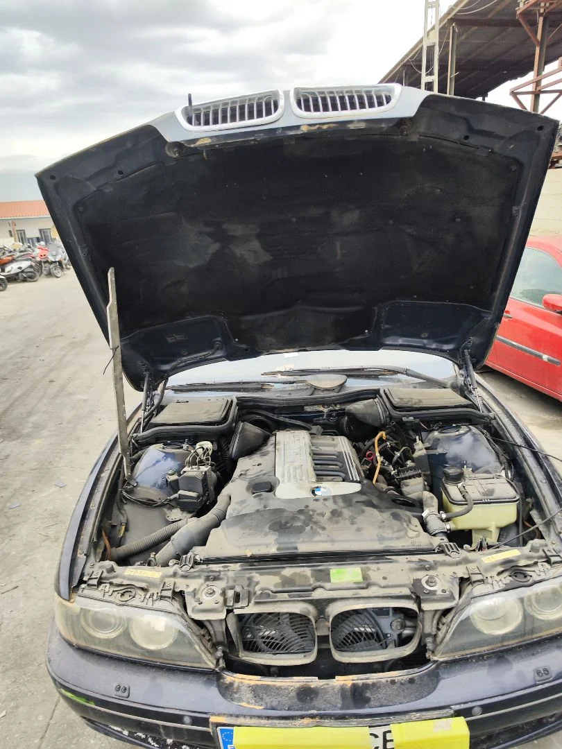 Foto de CAPO BMW SERIE 5 BERLINA (E39) 3.0 24V Turbodiesel CAT (193 CV / 142 KW)