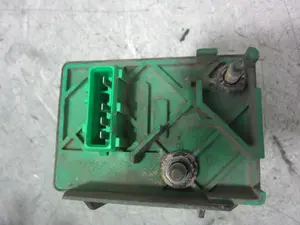 Foto de CAJA PRECALENTAMIENTO FORD FIESTA (CBK) 1.4 TDCi CAT (68 CV / 50 KW) referencia 9639912580