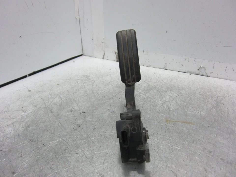 Foto de POTENCIOMETRO PEDAL DACIA DOKKER 1.5 dCi Diesel FAP CAT (90 CV / 66 KW) referencia 180023122R