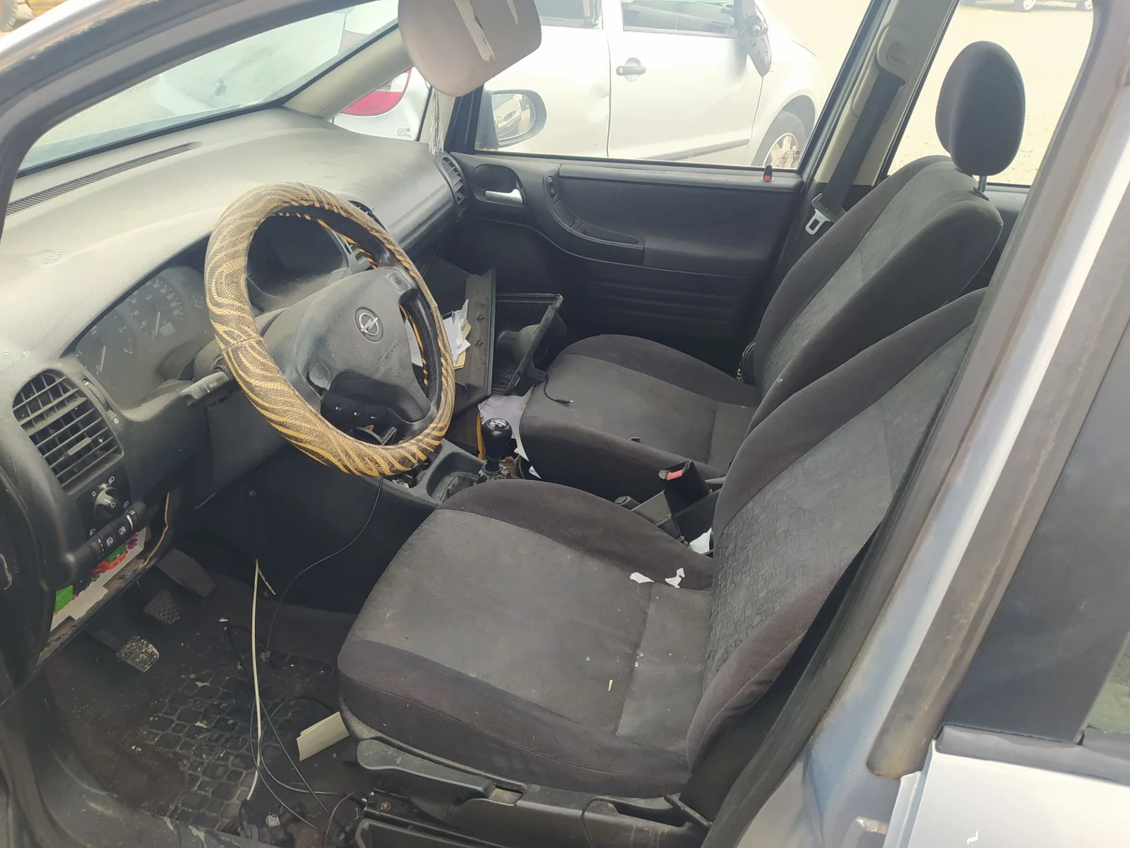 Foto de ASIENTO DELANTERO IZQUIERDO OPEL ZAFIRA A 2.0 DTI (101 CV / 74 KW)
