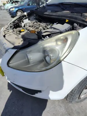 Foto de FARO IZQUIERDO OPEL CORSA D 1.3 16V CDTI (75 CV / 55 KW) referencia 93189357 foto 8