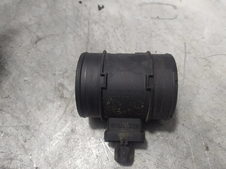 Foto de CAUDALIMETRO OPEL ASTRA J BERLINA 5P 1.7 16V CDTI (110 CV / 81 KW) referencia 55561912