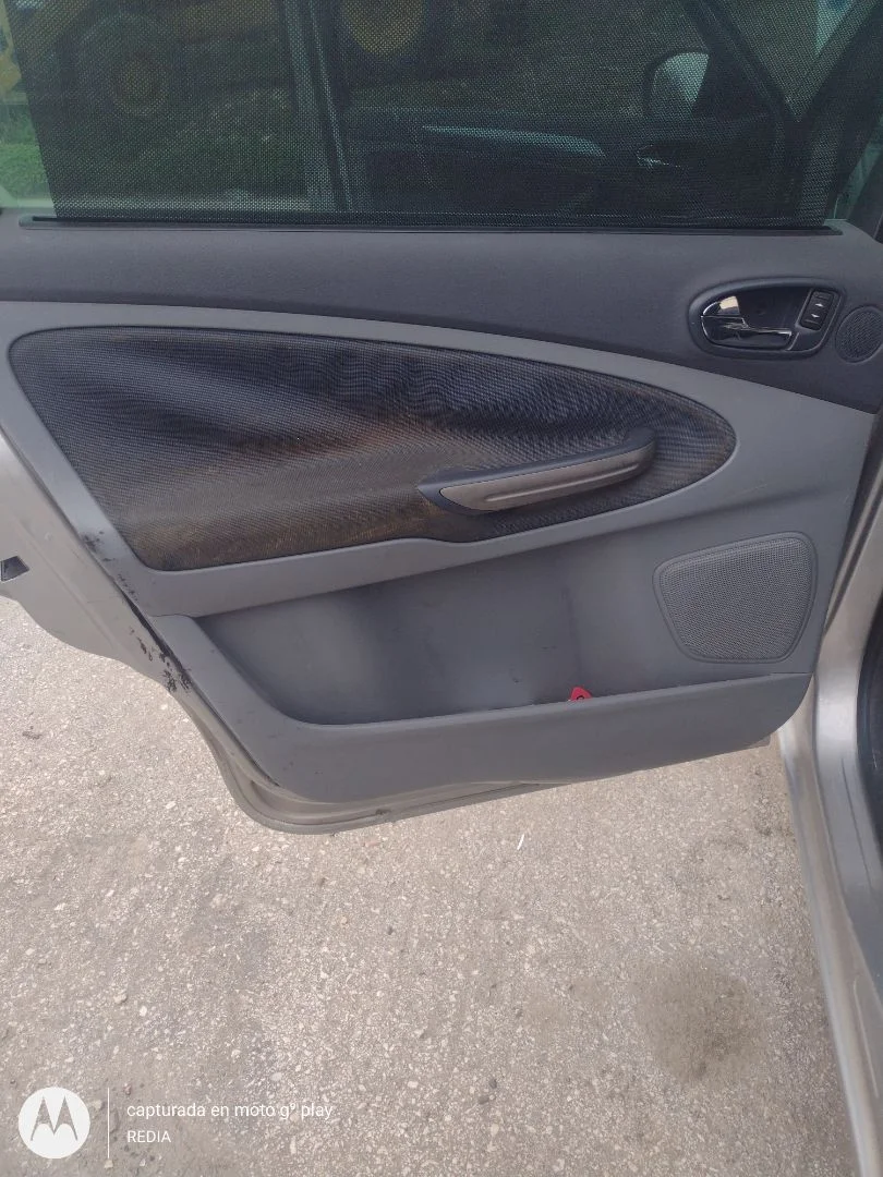 Foto de GUARNECIDO PUERTA TRASERA IZQUIERDA FORD S-MAX (CA1) 2.0 TDCi CAT (140 CV / 103 KW)