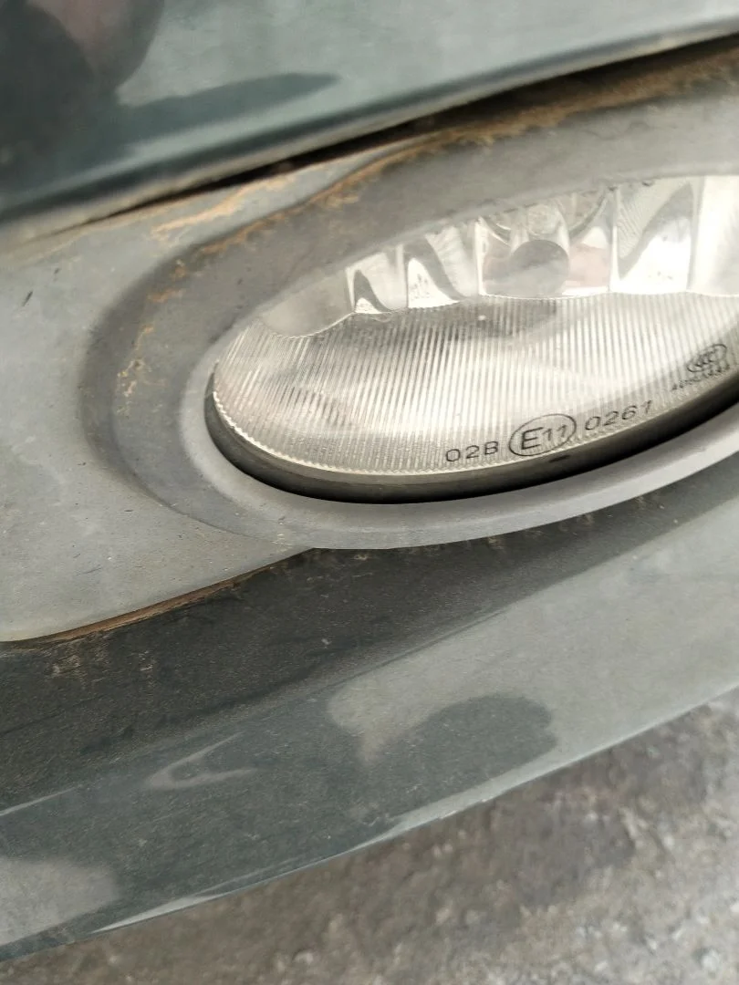 Foto de FARO ANTINIEBLA IZQUIERDO MAZDA 3 BERLINA (BK) 1.6 16V CAT (105 CV / 77 KW) referencia BP4K-51-690D