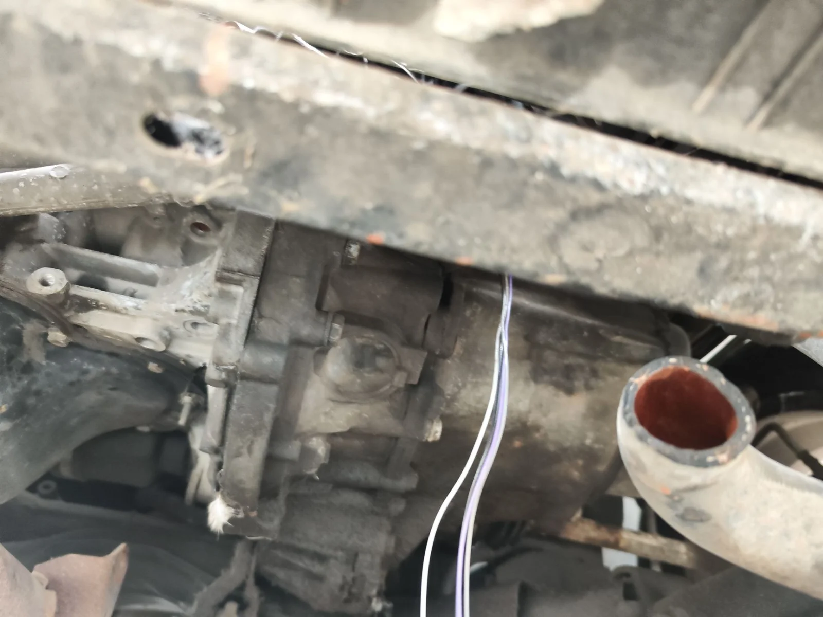 Foto de CAJA CAMBIOS PEUGEOT 207 1.4 16V CAT (KFU / ET3J4) (88 CV / 65 KW) referencia 2222WE