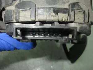 Foto de POTENCIOMETRO PEDAL RENAULT ESPACE IV (JK0) 2.2 dCi Turbodiesel (150 CV / 110 KW) referencia 8200007513 foto 3