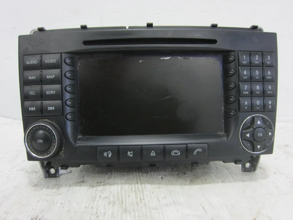 Foto de SISTEMA NAVEGACION GPS MERCEDES-BENZ CLK (BM 209) COUPE 2.7 CDI 20V CAT (170 CV / 125 KW) referencia A2098205489