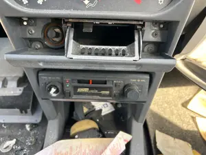 Foto de CENICERO PEUGEOT 309 1.6  (88 CV / 65 KW)