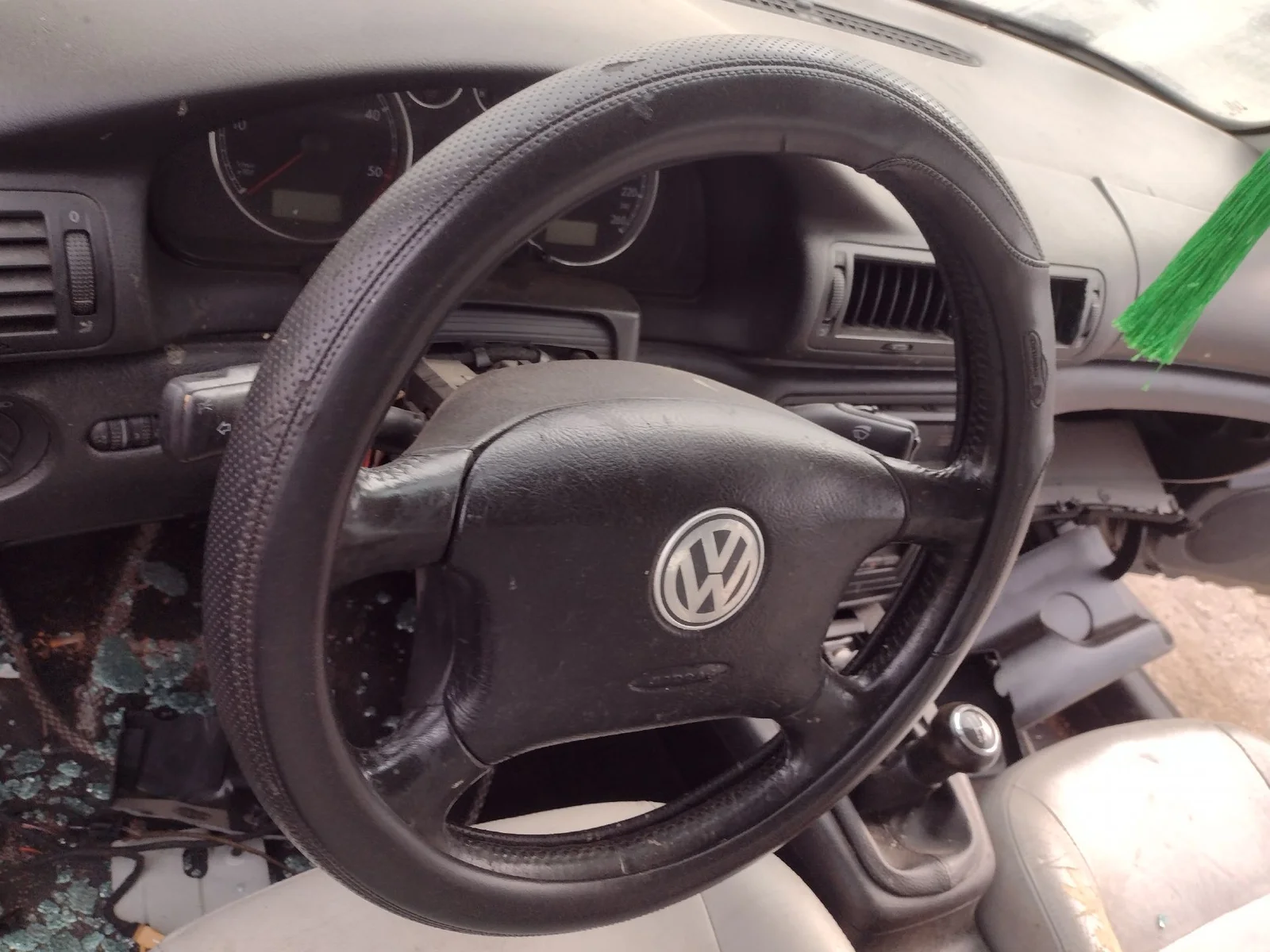Foto de ANILLO AIRBAG VOLKSWAGEN PASSAT BERLINA (3B3) 1.9 TDI (131 CV / 96 KW)