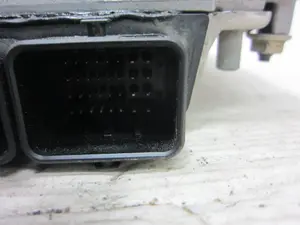Foto de CENTRALITA MOTOR UCE PEUGEOT 307 (S1)(04.2001) 2.0 HDi FAP CAT (107 CV / 79 KW) referencia 9644606180 foto 3