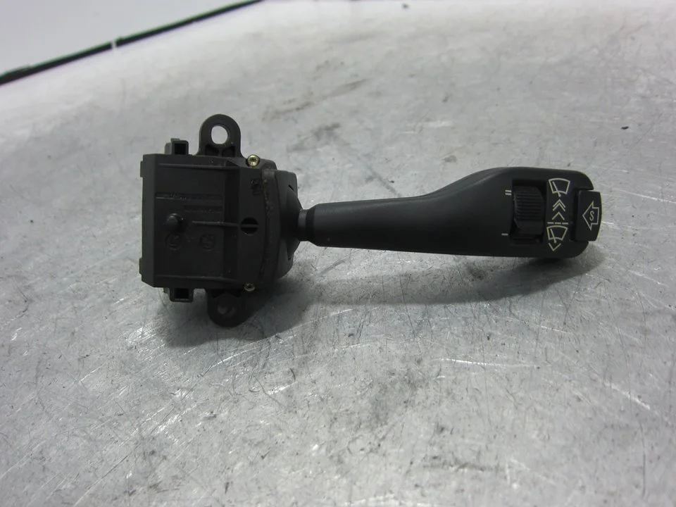 Foto de MANDO LIMPIA BMW SERIE 5 BERLINA (E39) referencia 8375407M