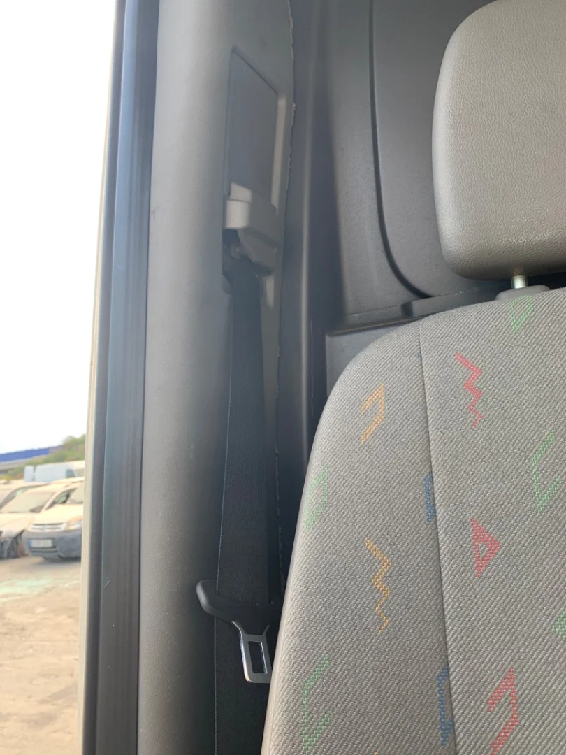 Foto de CINTURON SEGURIDAD DELANTERO DERECHO VOLKSWAGEN CRAFTER FURGÓN (2E) 2.5 TDI DPF (109 CV / 80 KW) referencia 2E0857815