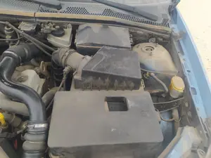 Foto de CAJA PRECALENTAMIENTO FORD FOCUS BERLINA (CAK) 1.8 TDDI Turbodiesel CAT (90 CV / 66 KW)