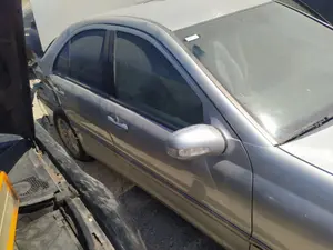 Foto de PUERTA DELANTERA DERECHA MERCEDES-BENZ CLASE C (BM 203) BERLINA 2.2 CDI CAT (143 CV / 105 KW) referencia A203720020567