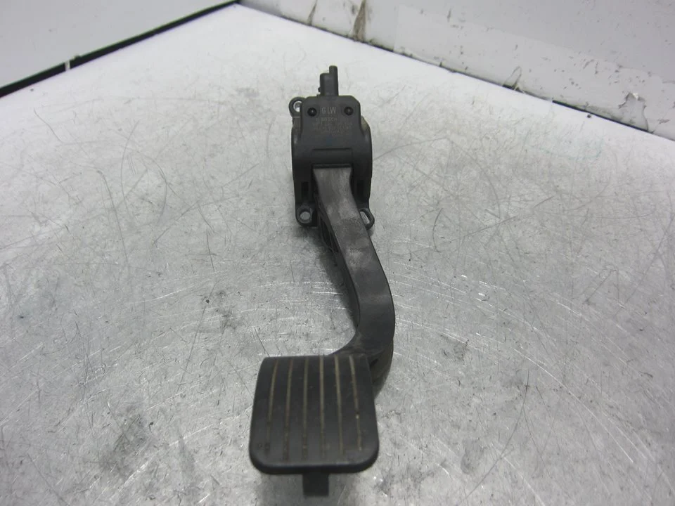Foto de POTENCIOMETRO PEDAL CITROEN GRAND C4 PICASSO 1.6 16V HDi FAP (109 CV / 80 KW) referencia 9654725380