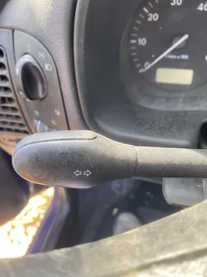 Foto de MANDO MULTIFUNCION VOLKSWAGEN POLO III (6N1) 1.4  (60 CV / 44 KW)