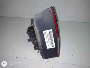 Foto de PILOTO TRASERO IZQUIERDO SEAT LEON (1M1) referencia 1M6945111 foto 2