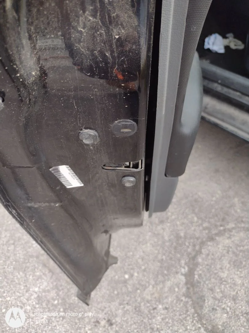 Foto de CERRADURA PUERTA DELANTERA IZQUIERDA SEAT IBIZA BERLINA (6J5) 1.4 16V (86 CV / 63 KW) referencia 3C1837015A