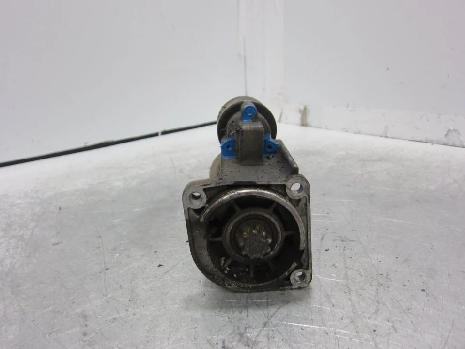 Foto de MOTOR ARRANQUE VOLKSWAGEN POLO III (6N1) referencia 001911023