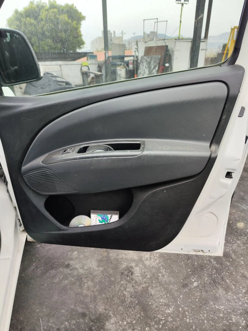 Foto de GUARNECIDO PUERTA DELANTERA DERECHA FIAT II DOBLÒ (152) 1.6 JTDM 16V CAT (105 CV / 77 KW) referencia 735632400