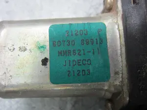 Foto de ELEVALUNAS DELANTERO DERECHO NISSAN X-TRAIL (T30) 2.2 16V Turbodiesel CAT (114 CV / 84 KW) referencia 8073089913 foto 4