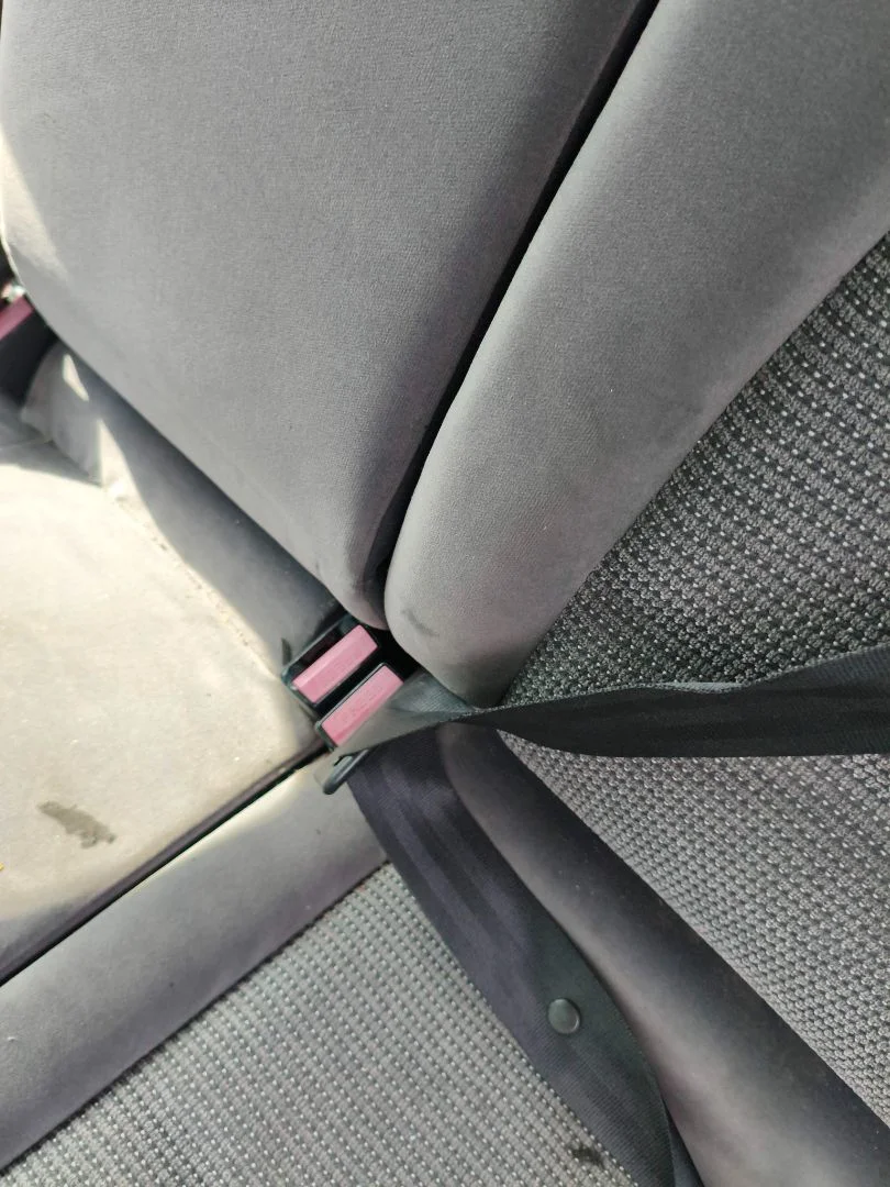 Foto de ENGANCHE CINTURON TRASERO IZQUIERDO PEUGEOT 407 SW 2.0 16V HDi FAP CAT (RHR / DW10BTED4) (136 CV / 100 KW)